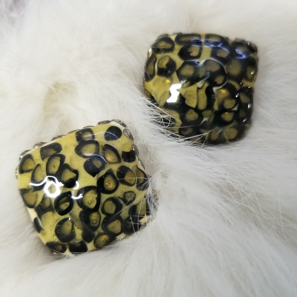 Vintage Square Leopard print Earrings - Picture 8 of 8
